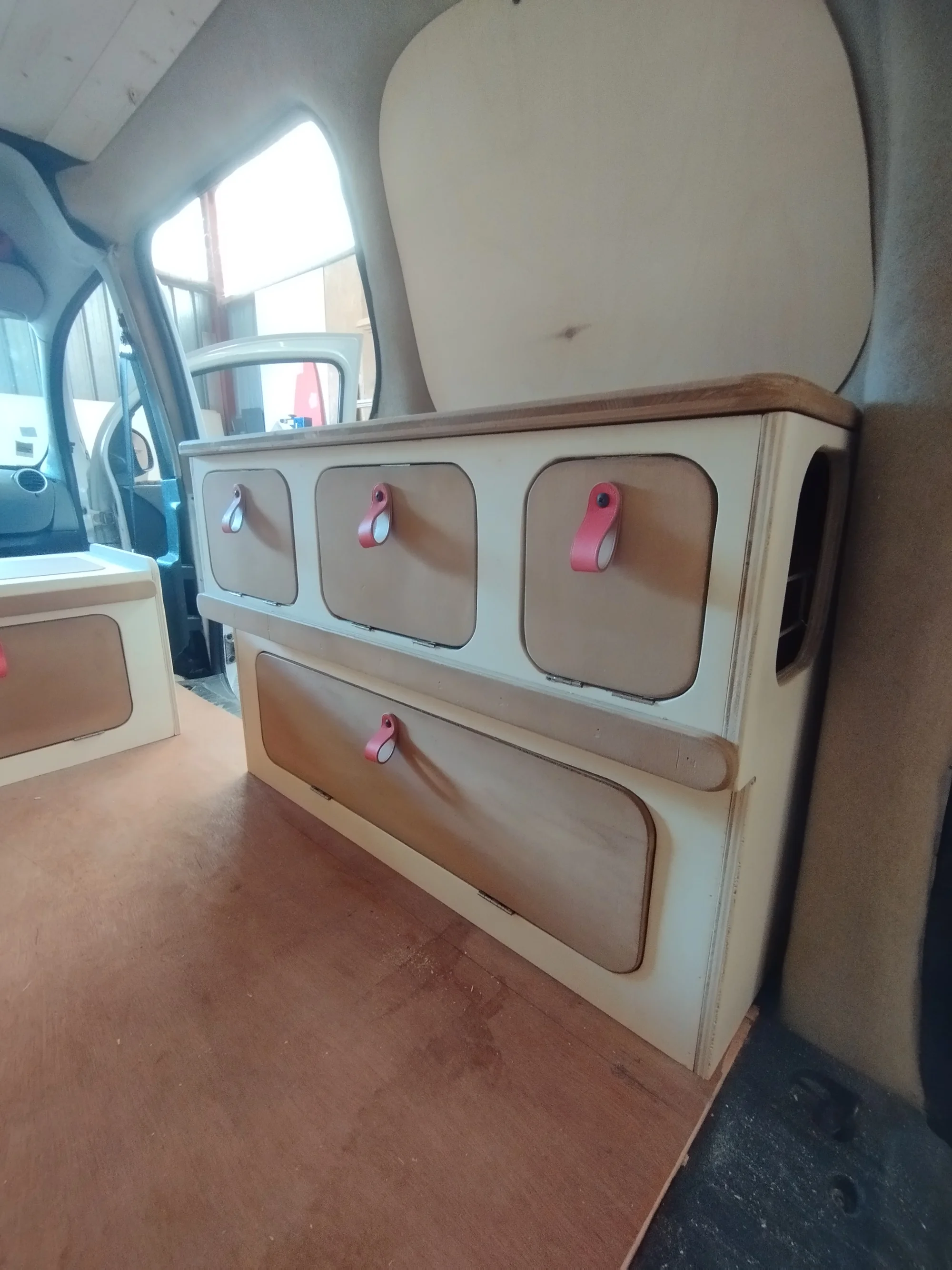 Tiroirs et rangements