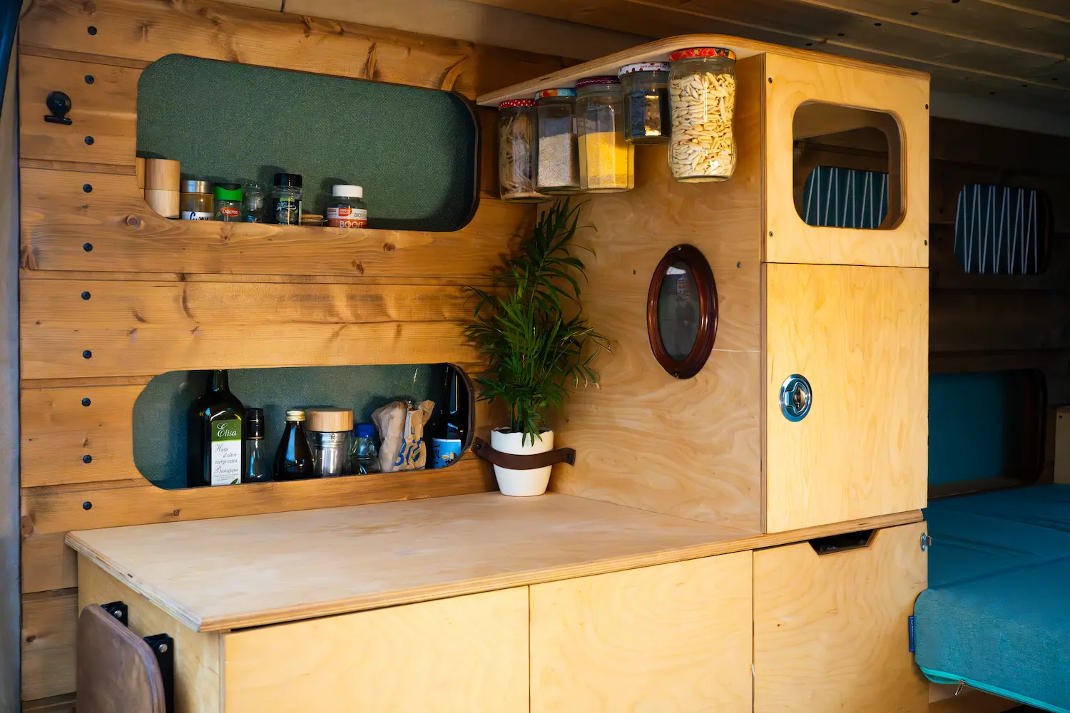 jumper aménagé alcôves rangements